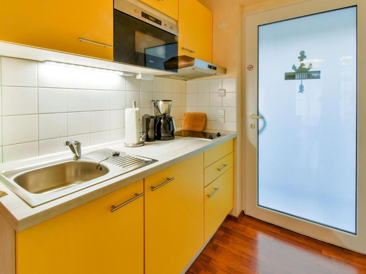 Charming Apartment With A Terrace Near The Sea Wiek auf Rügen Exterior foto