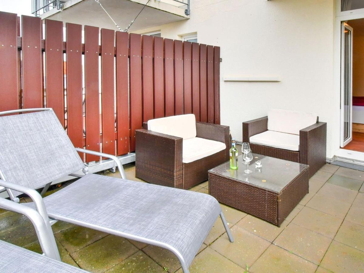 Charming Apartment With A Terrace Near The Sea Wiek auf Rügen Exterior foto